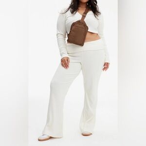 BEIS The Sport Sling Bag